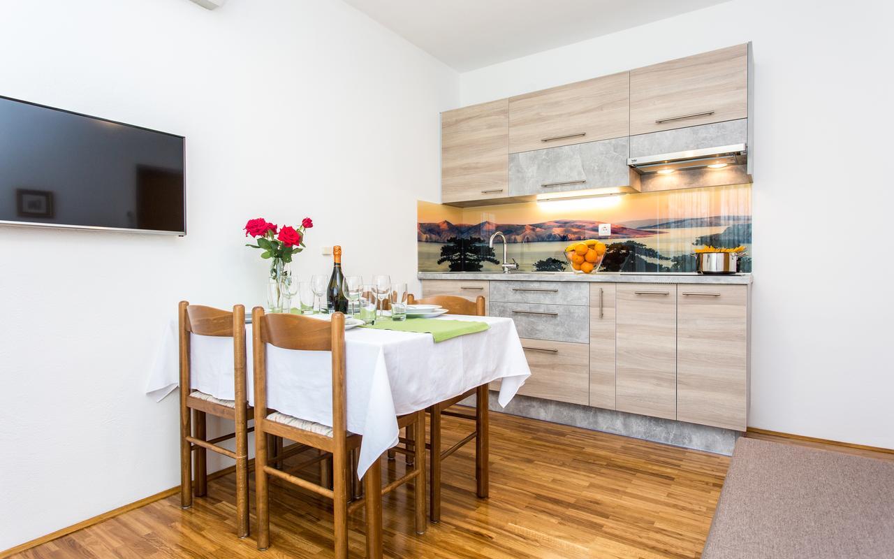 Apartments Lucija 2 Башка Экстерьер фото