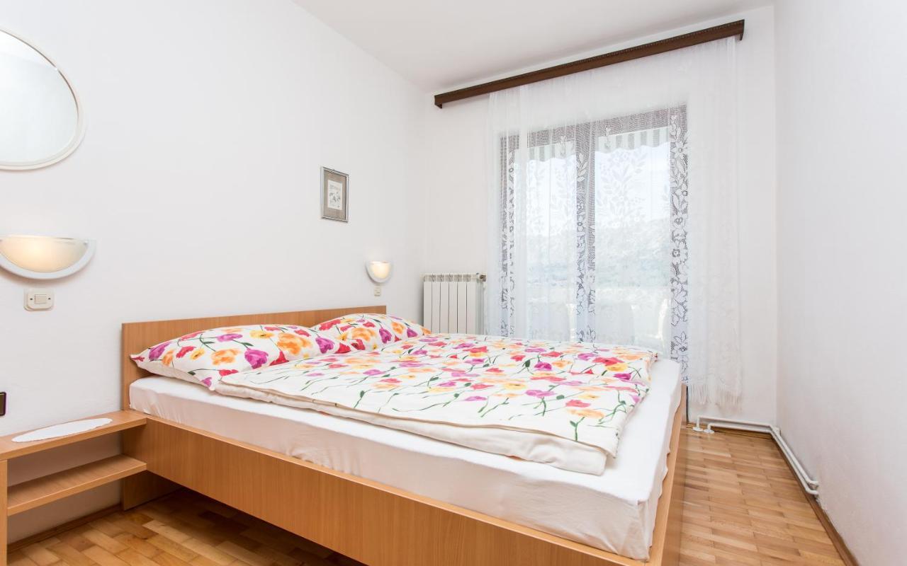 Apartments Lucija 2 Башка Экстерьер фото